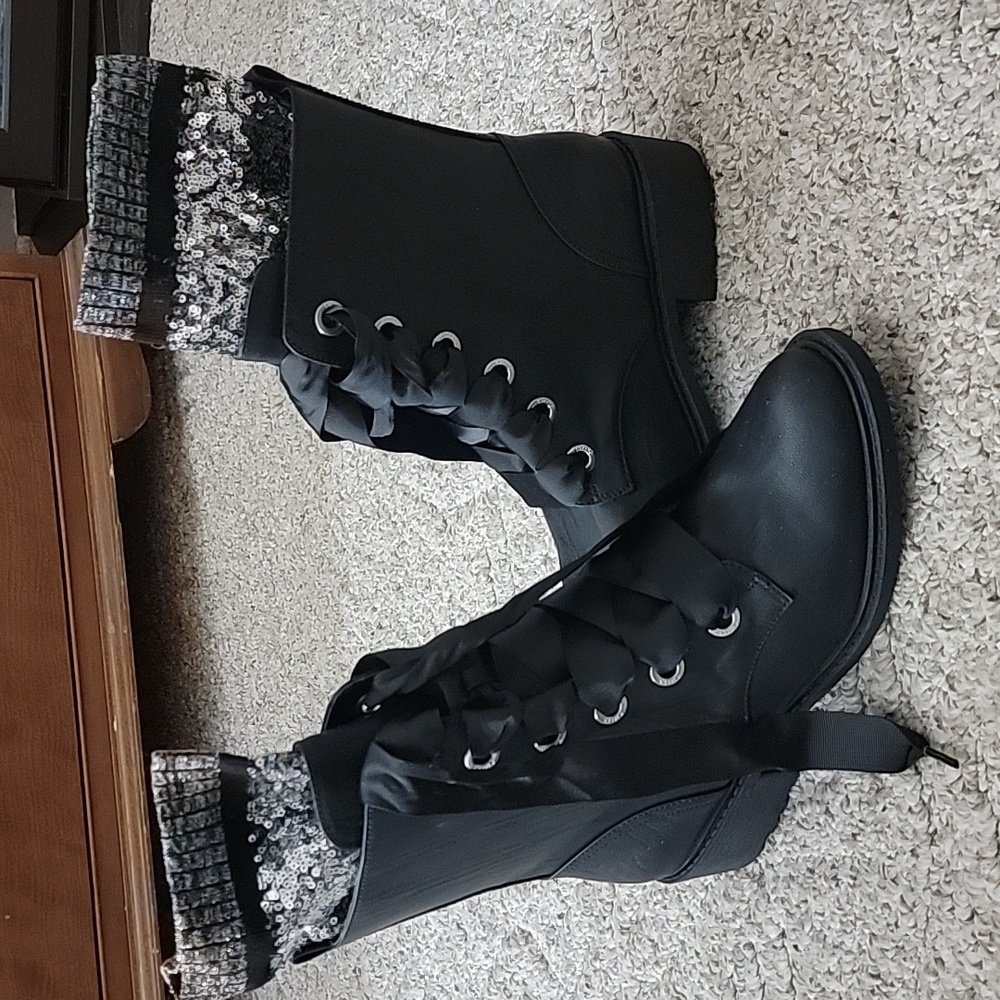 Trendy combat boot -Circus by Sam Edelman - never worn - with sequin sock detail